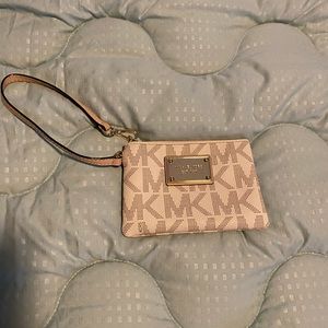 Michael Kors wristlet